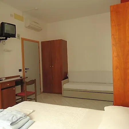 Hotel L&V-2